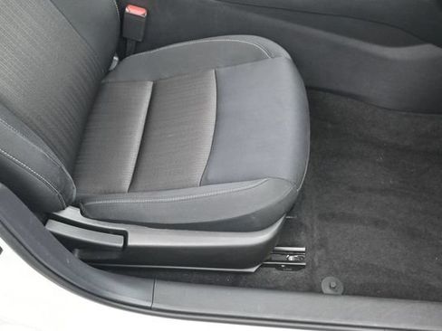 Used 2025 Nissan Altima 2.5 SV FWD image 29