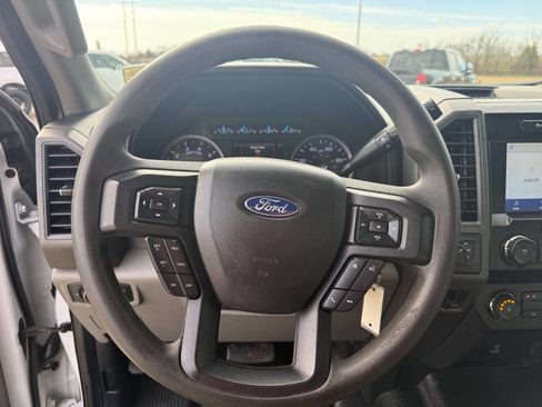 Used 2020 Ford F250 XL w/ Power Equipment Group image 19