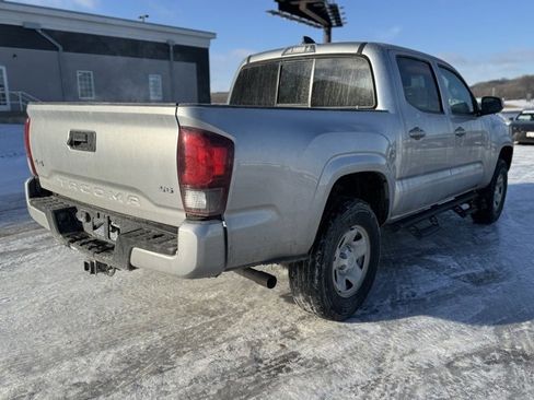 Certified 2022 Toyota Tacoma SR image 12