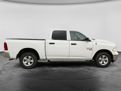 Used 2022 RAM 1500 Classic SLT AWD/4WD image 10