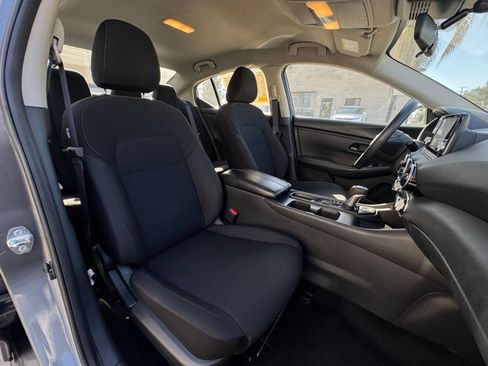 Used 2025 Nissan Sentra S FWD image 32