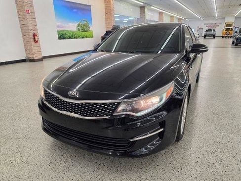 Used 2017 Kia Optima EX FWD image 1