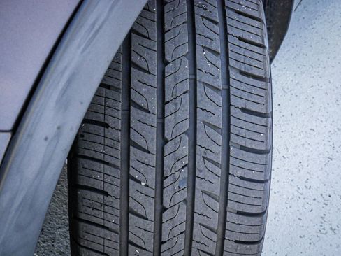 Certified 2021 Honda CR-V Touring image 12