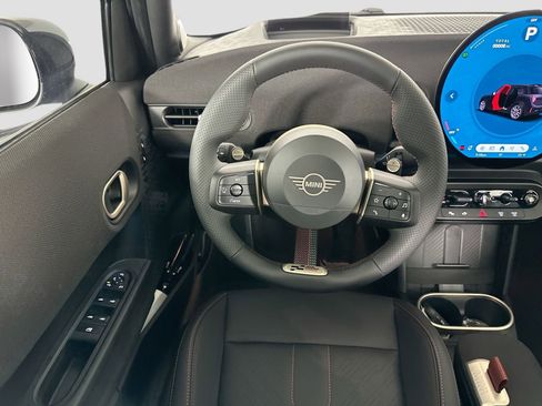 Certified 2025 MINI Cooper S image 20