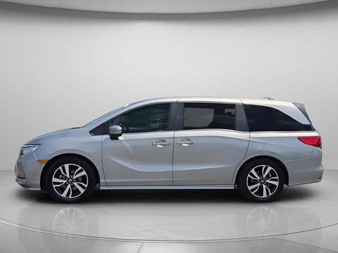 Used 2022 Honda Odyssey Touring image 3