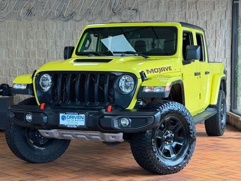 Used 2023 Jeep Gladiator Mojave w/ Trailer Tow Package AWD/4WD image 2