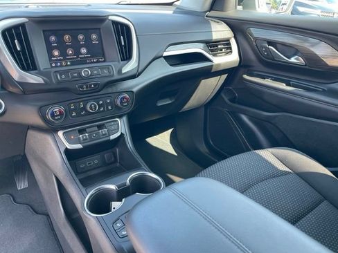 Used 2023 GMC Terrain SLE w/ Driver Convenience Package FWD image 19