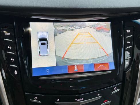 Used 2020 Cadillac Escalade Premium Luxury image 18