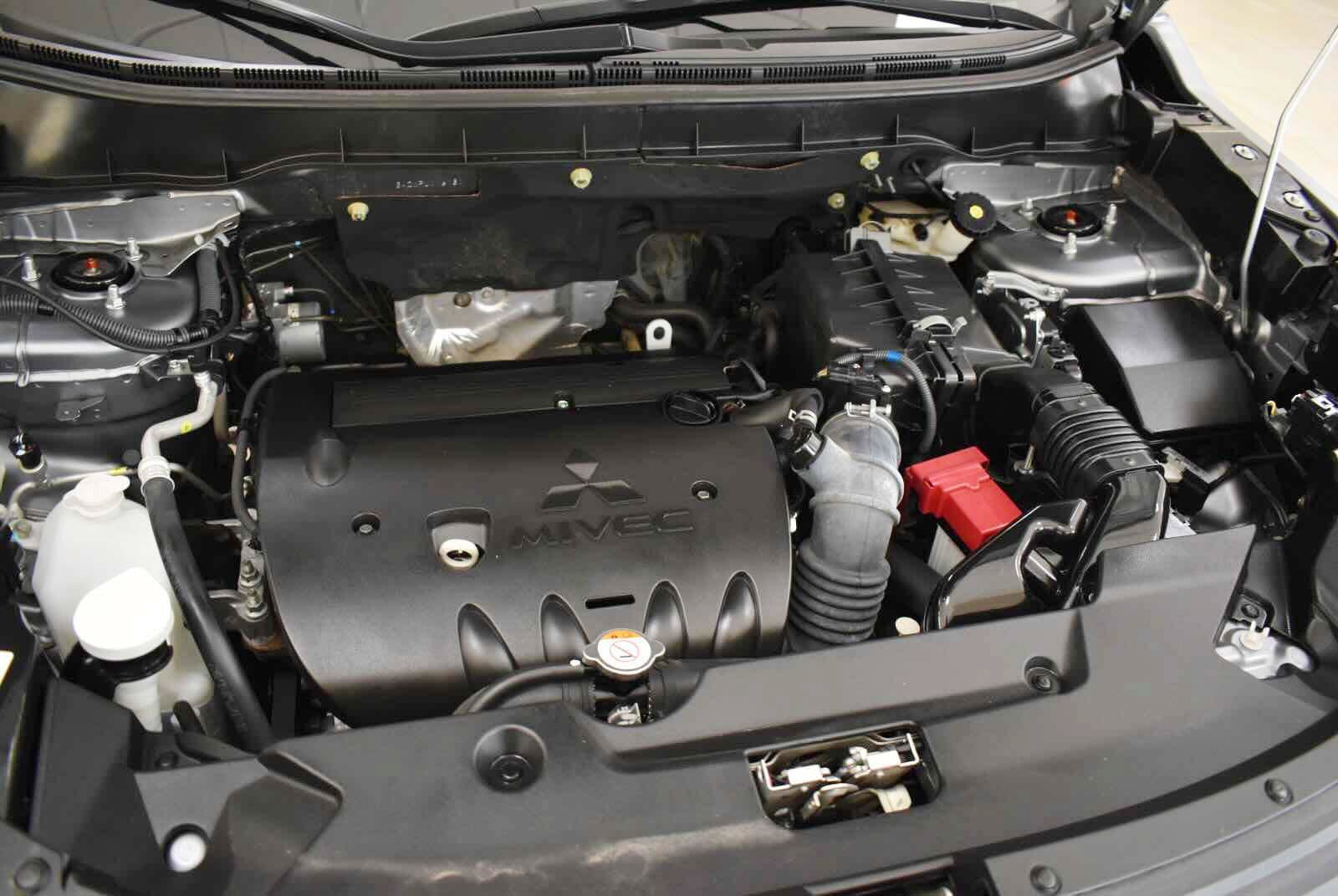 Used 2024 Mitsubishi Outlander Sport LE AWD/4WD image 29