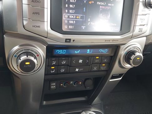 Used 2018 Toyota 4Runner Limited AWD/4WD image 39