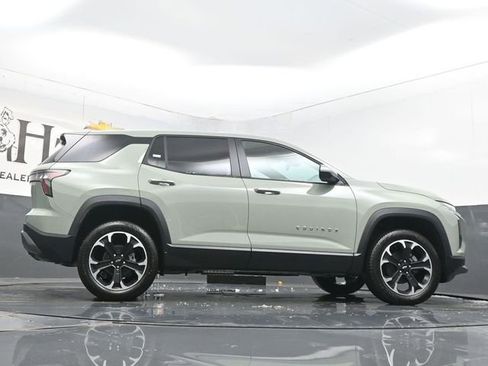 New 2026 Chevrolet Equinox LT FWD image 29