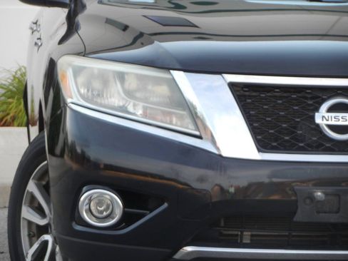 Used 2014 Nissan Pathfinder SL w/ SL Premium Package AWD/4WD image 9