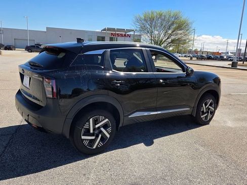New 2026 Nissan Kicks SV w/ SV Premium Package image 13