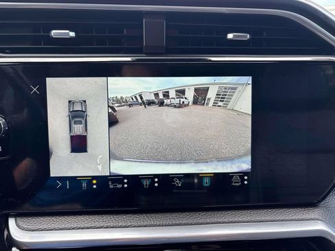 Used 2022 GMC Sierra 1500 Denali AWD/4WD image 26