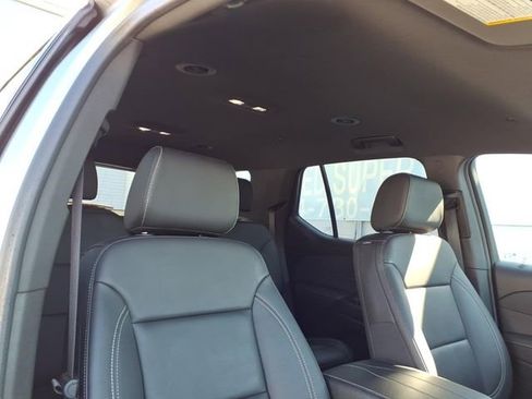 Used 2023 Chevrolet Traverse LT AWD/4WD image 22