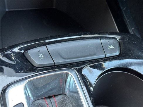 Certified 2025 Chevrolet Trax RS w/ Driver Confidence Package image 30