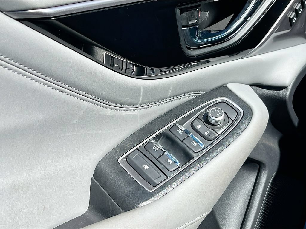 Used 2025 Subaru Legacy Limited w/ Popular Package #3 AWD/4WD image 18
