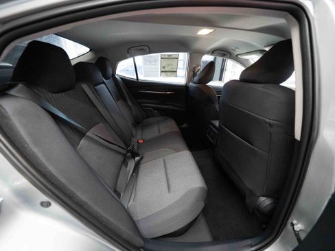 Used 2025 Toyota Camry LE image 24