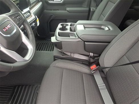 New 2026 GMC Sierra 1500 Elevation image 12