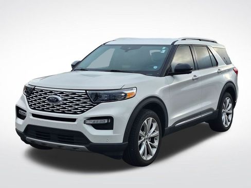 Used 2022 Ford Explorer Platinum w/ Equipment Group 601A image 2