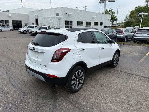 Used 2018 Buick Encore Essence AWD/4WD image 3