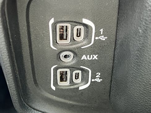 Certified 2021 RAM 1500 Laramie AWD/4WD image 25