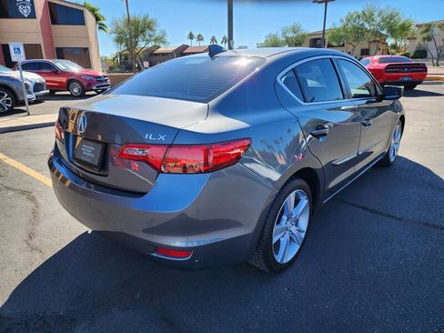 Used 2014 Acura ILX w/ Technology Package image 3