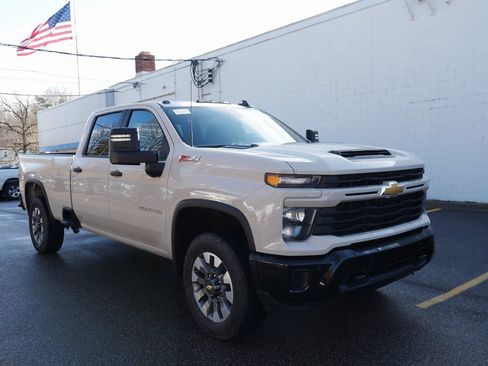 New 2026 Chevrolet Silverado 2500 Custom image 2