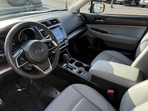 Used 2018 Subaru Outback 2.5i Limited image 17