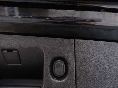 Used 2015 Cadillac Escalade ESV Premium image 11