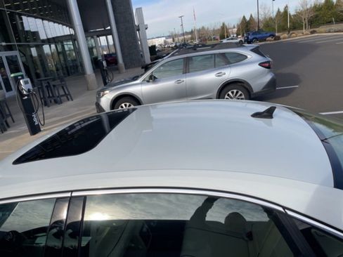 Used 2017 Volkswagen Passat 1.8T SE image 25