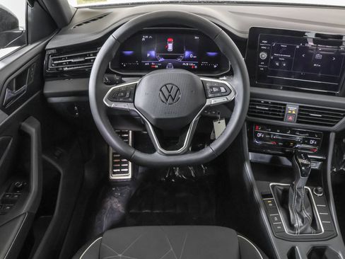 Used 2026 Volkswagen Jetta Sport FWD image 34