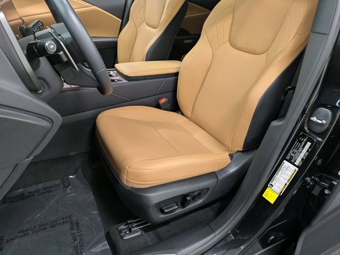 Used 2024 Lexus RX 350 Premium image 10