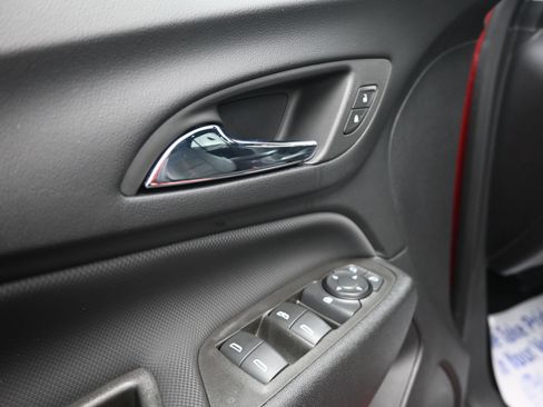 Certified 2023 Chevrolet Equinox RS FWD image 25