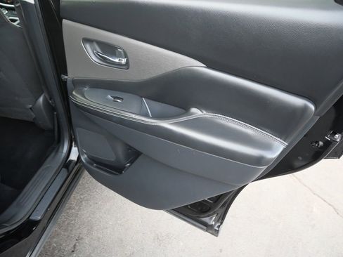 Used 2020 Nissan Murano SV image 27