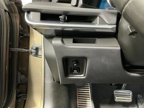Used 2021 Chevrolet Corvette Stingray Coupe w/ 1LT RWD image 16