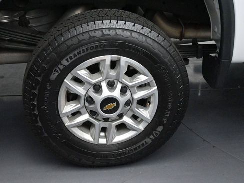 Used 2025 Chevrolet Silverado 2500 LT w/ Convenience Package AWD/4WD image 33
