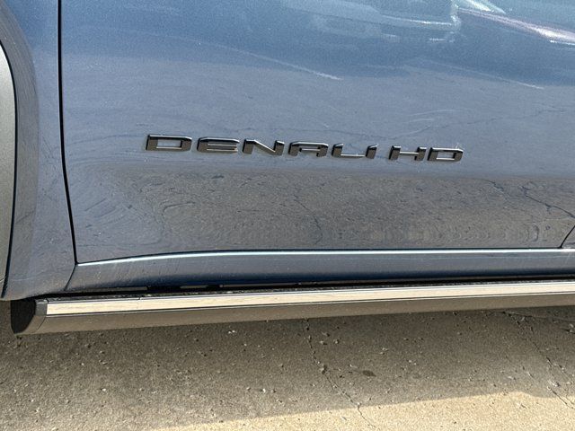 New 2026 GMC Sierra 2500 Denali w/ Denali Reserve Package AWD/4WD image 12