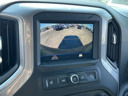 Used 2022 Chevrolet Silverado 1500 Custom AWD/4WD image 26