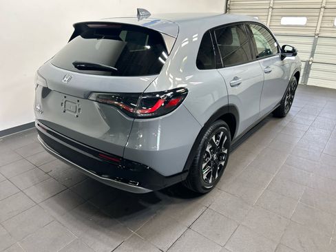 New 2026 Honda HR-V EX-L image 3