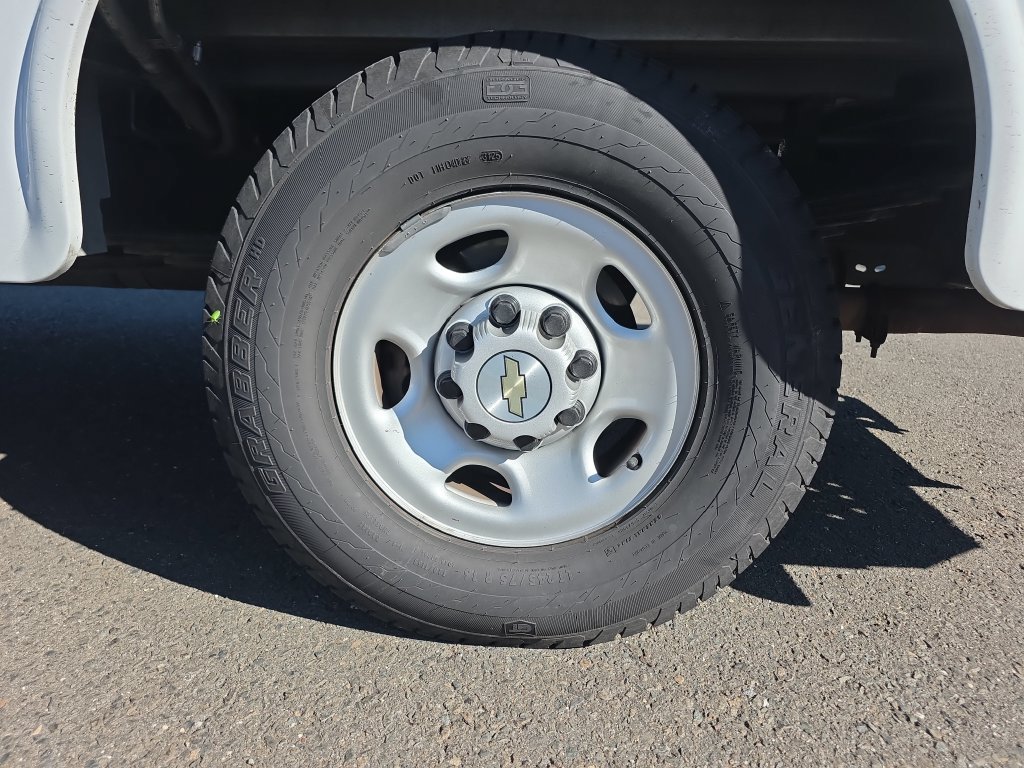 Used 2022 Chevrolet Express 3500 w/ Power Convenience Package RWD image 13