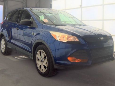 Used 2016 Ford Escape S FWD image 3
