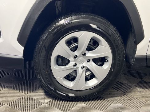 Used 2024 Toyota RAV4 LE image 12