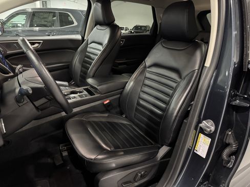 Used 2024 Ford Edge SEL image 25