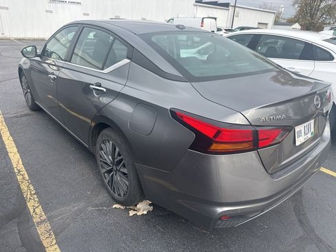 Used 2023 Nissan Altima 2.5 SV image 19