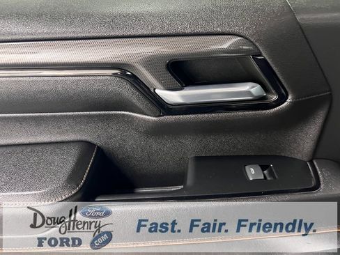 Used 2023 GMC Sierra 1500 AT4 w/ Technology Package image 29