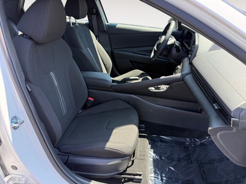 Certified 2026 Hyundai Elantra Sport FWD image 19
