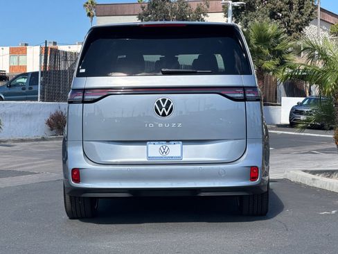 New 2025 Volkswagen ID. Buzz Pro S image 6