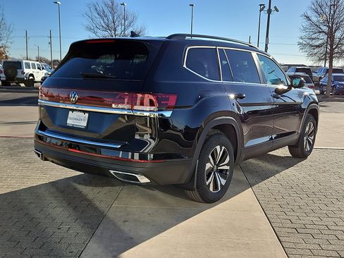 New 2026 Volkswagen Atlas SE image 4