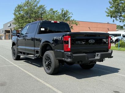 New 2025 Ford F350 Lariat w/ Black Appearance Package